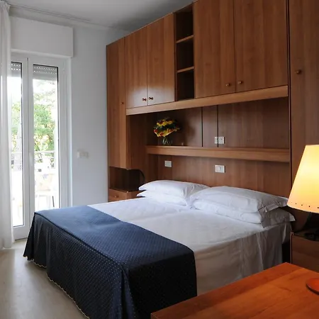 Hotel Mimosa 3*