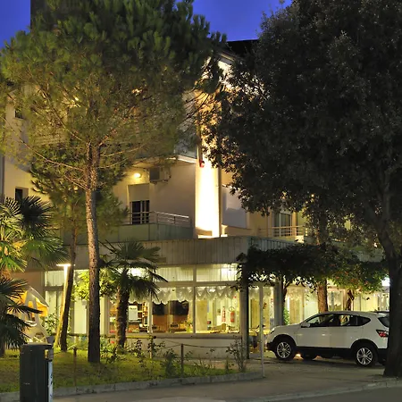 Mimosa Hotel 3*