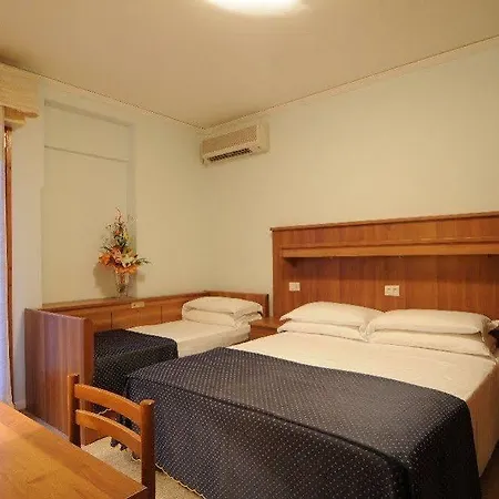 Hotel Mimosa 3*