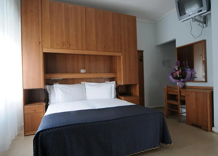 Mimosa Линьяно-Саббьядоро