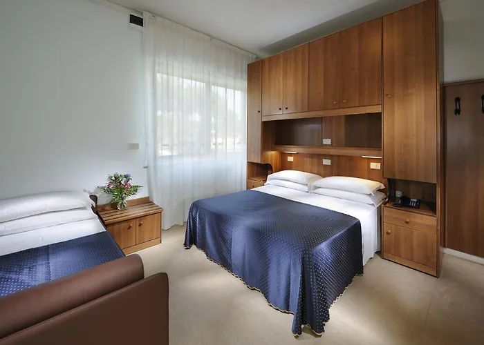 Mimosa 3* Линьяно-Саббьядоро